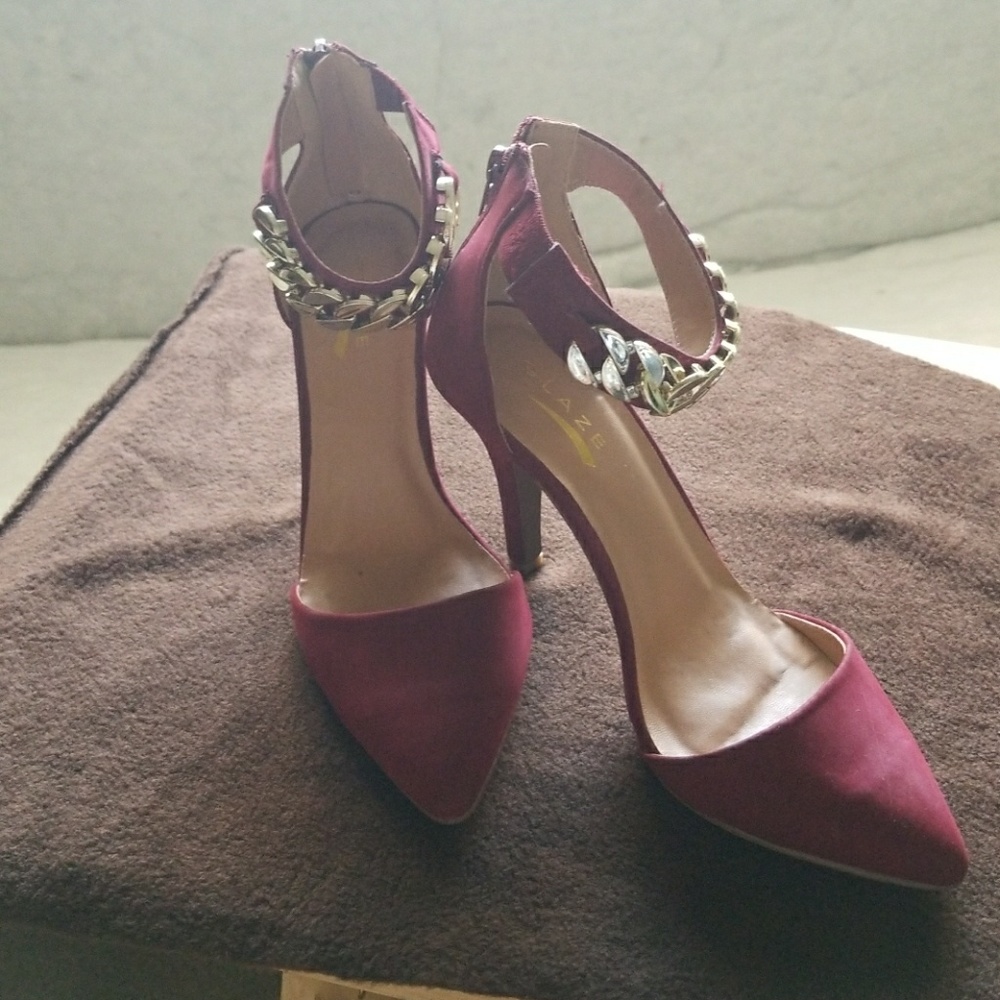 2" Red Stiletto